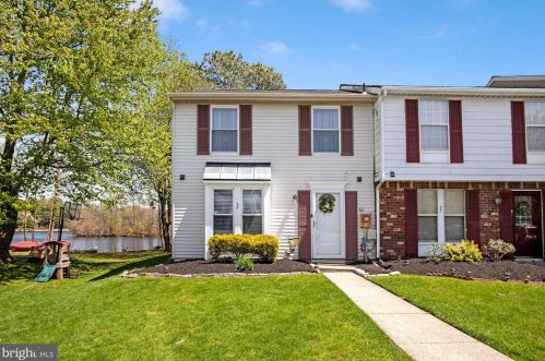 28 Forestview Ct, Marlton, NJ 08053-3721