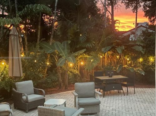 70 101st St, Miami FL  33138-2319 exterior