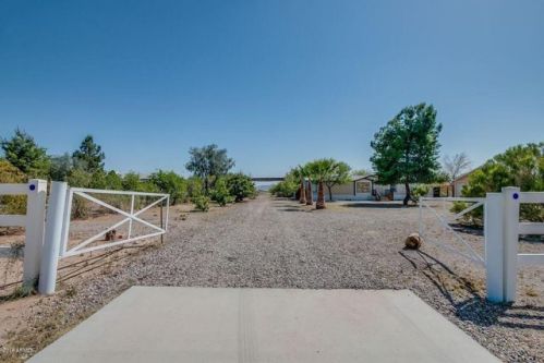 21315 Dove Valley Rd, Wittmann, AZ 85361-8662