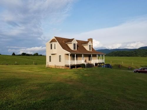 987 Hardbarger Rd, Lithia, VA 24066-5213