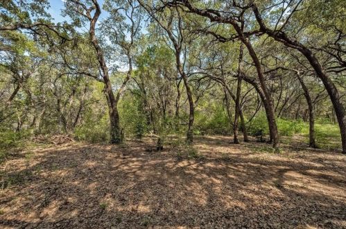 5016 Calhoun Cyn Loop, Austin TX 78735-6450 exterior