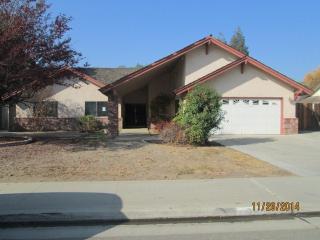 5213 Hollis St, Bakersfield, CA 93308-3970