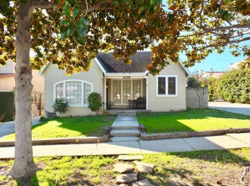 1367 12th St, San Pedro, CA 90732-3811