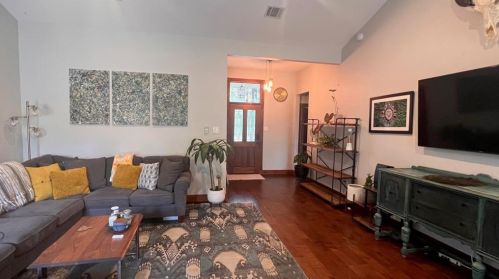 9408 Doliver Dr, Austin TX  78748-6071 exterior