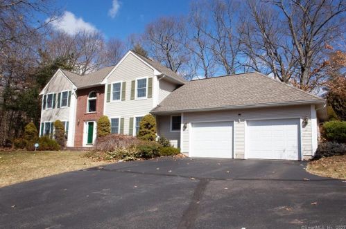 39 Charing Rd, Wapping CT  06074-2228 exterior