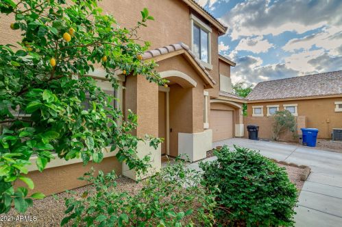 125 22nd Pl, Mesa, AZ 85213-9001