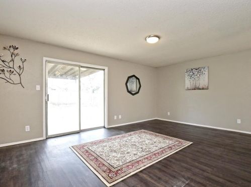 405 Blueberry Hl, Austin TX  78745-4015 exterior