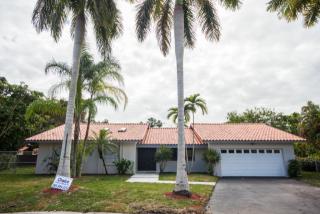 7930 147th Ct, Miami FL  33193-1107 exterior