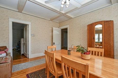 12 Woodford St, Worcester MA 01604-5423 exterior