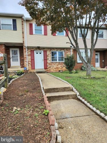 14835 Cherrydale Dr, Woodbridge, VA 22193-5308