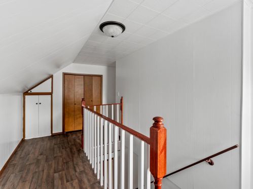 1216 Cherry Rd, Manitowoc WI 54220-1918 exterior