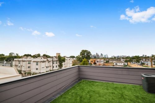 2006 Fitzhugh Ave, Dallas TX  75204-4694 exterior