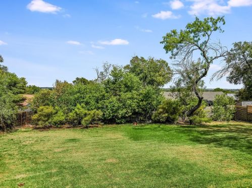 6207 Betty Cook Dr, Austin TX 78723-3313 exterior