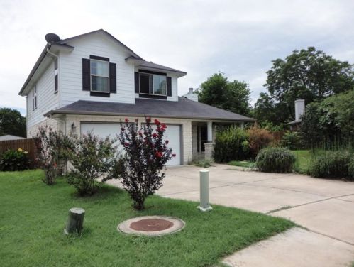 6924 Bay City Bnd, Austin TX  78725-2936 exterior