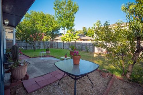 9345 Bernoulli Dr, Austin TX 78748-5044 exterior