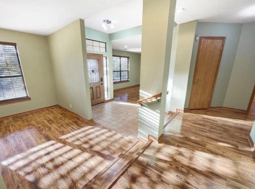 7206 Anaqua Dr, Austin TX 78750-7929 exterior