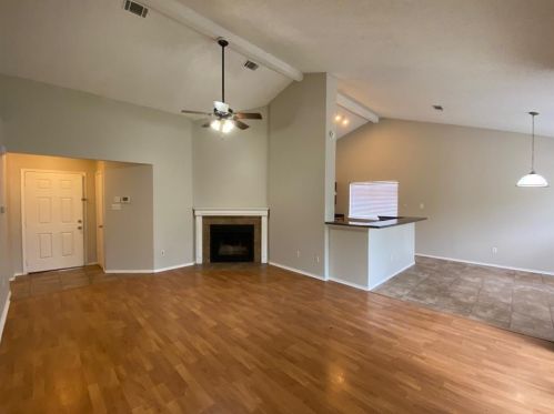 6406 Avery Island Ave, Austin TX  78727-6901 exterior