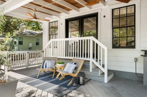 1703 31 St, Austin TX 78705-2148 exterior