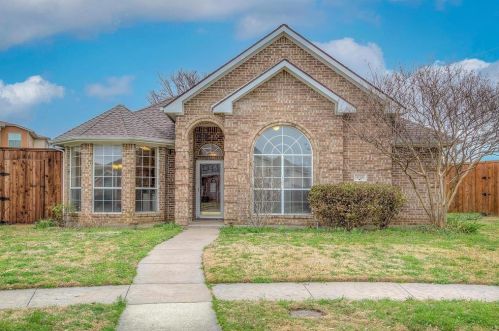 4168 Creekhollow Dr, Carrollton TX  75010-1108 exterior