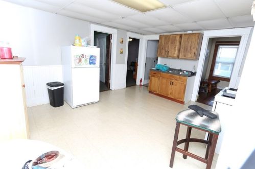 16 Olivine St, Chicopee MA 01013-2720 exterior