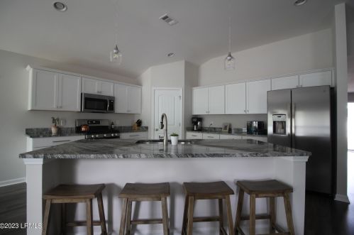 18 Stepping Stone Way, Bluffton SC 29910-4428 exterior