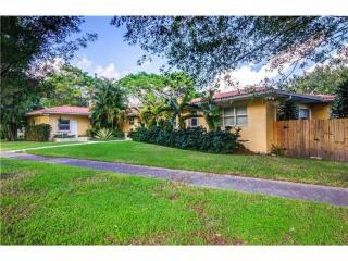 2601 Halissee St, Miami FL  33133-2501 exterior