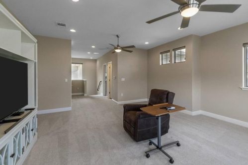 12432 Cardinal Flower Dr, Austin TX 78739 exterior