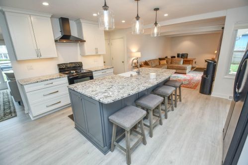 514 Buckingham Way, Chenequa WI 53029-2544 exterior