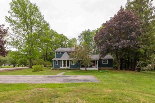 317 Cranberry Meadow Rd, Berwick, ME 03901-2441