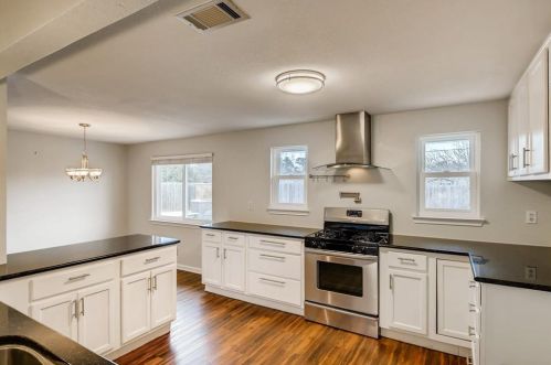 13217 Briar Holw Dr, Austin TX 78729-3655 exterior