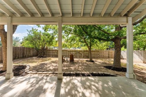 1221 Briargate Dr, Austin TX 78753-2050 exterior