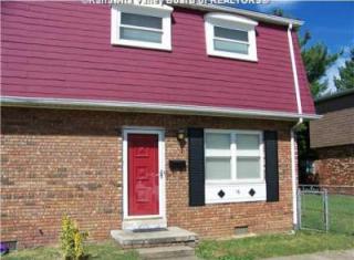 16 Broadway Gdns, Nitro, WV 25143-1258