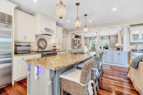 11 Teal Cir, Mashpee MA 02649-3676 exterior