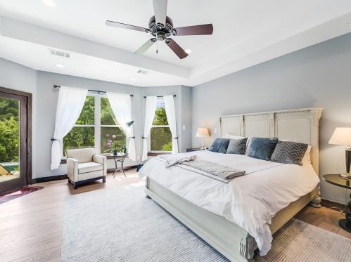 1501 Cyn Edge Dr, Austin TX 78733-2000 exterior