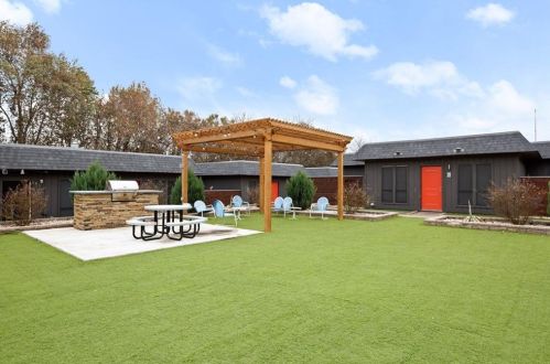 6509 Berkman Dr, Austin TX  78723-1956 exterior