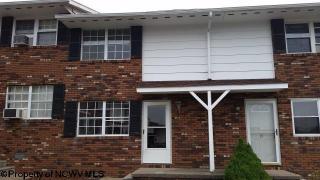 18 Dorsey Ln, Morgantown, WV 26501-7066