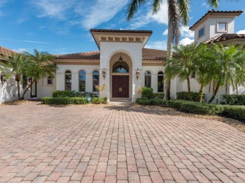 3852 Isla Del Sol Way, Naples, FL 34114-9485