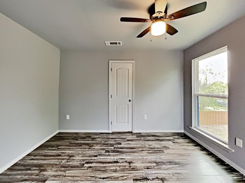 7911 Denton Dr, Dallas TX  75235-3740 exterior