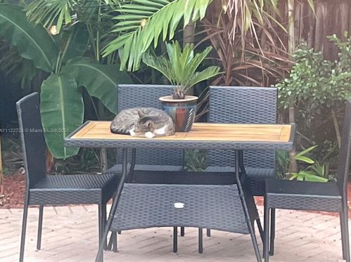 70 101st St, Miami FL  33138-2319 exterior