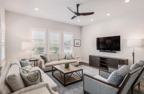 4209 Berkman Dr, Austin TX  78723-4547 exterior