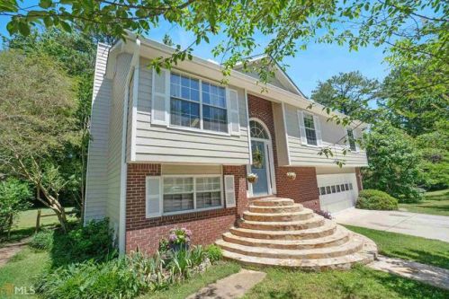 3800 Market Cres, Clarkston, GA 30021-2555