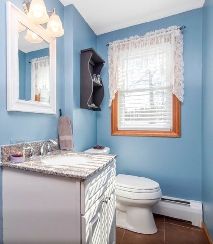 61 Moreau Dr, Chicopee MA 01020-4826 exterior