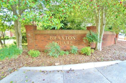 280 Braxton Pl, Tucker, GA 30084-1871