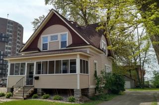 215 Otter Ave, Oshkosh, WI 54901-5009