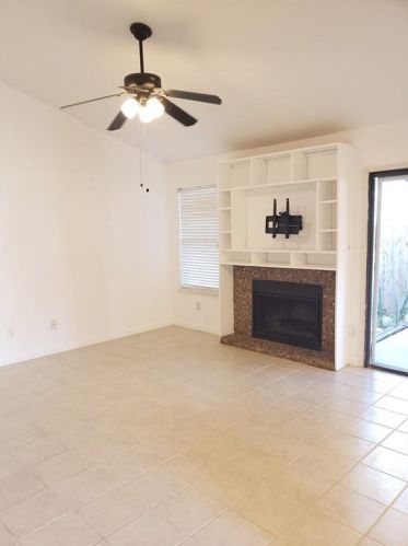 716 Dulwich St, Austin, TX 78748-6513