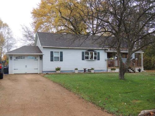 519 9th Ave, Antigo, WI 54409-2163