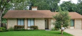 7108 Towering Oaks Dr, Austin TX  78745-5223 exterior