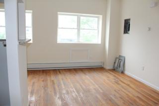 13716 45th Ave, Flushing NY  11355-4047 exterior