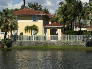 2188 167th St, Miami FL  33054-6665 exterior