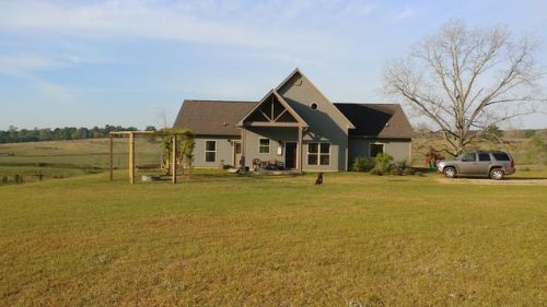 5952 County Road 6647, Banks AL  36005 exterior